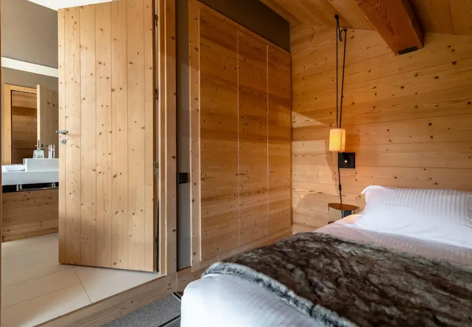 Chalet Blanc, Montgenevre (hotel) - Typical Chalvet classic room style