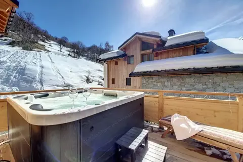 Chalet Edelweiss, Le Bettex (self catered chalet) - Outdoor hot tub