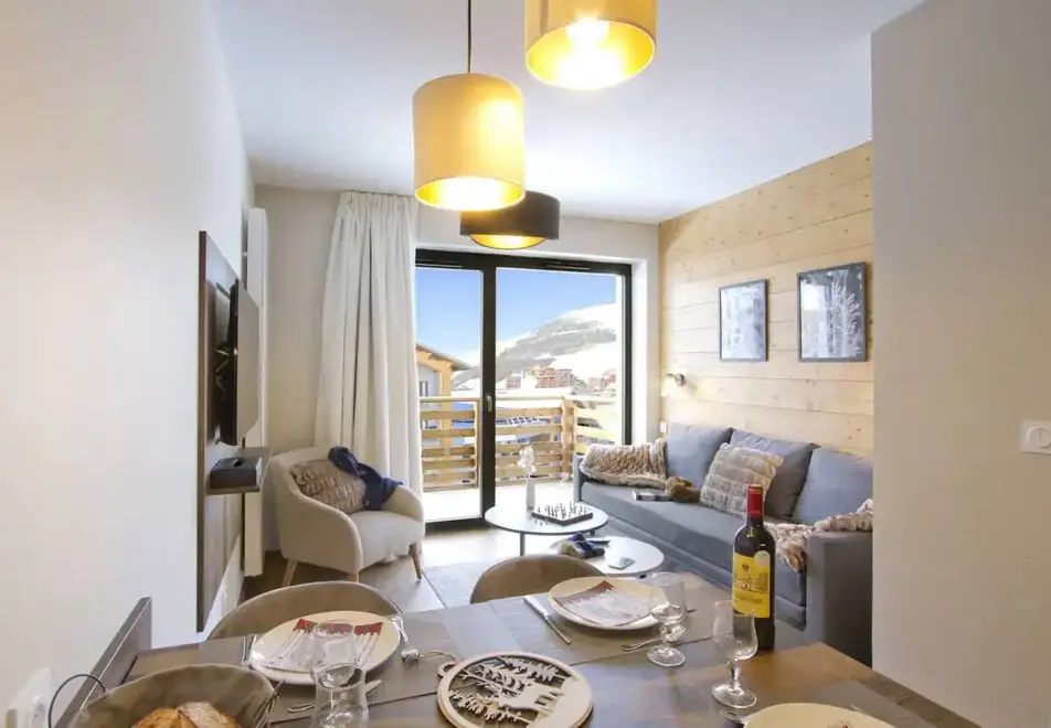 Eclose, Alpe d'Huez (self catered apartments) - Typical apartment style