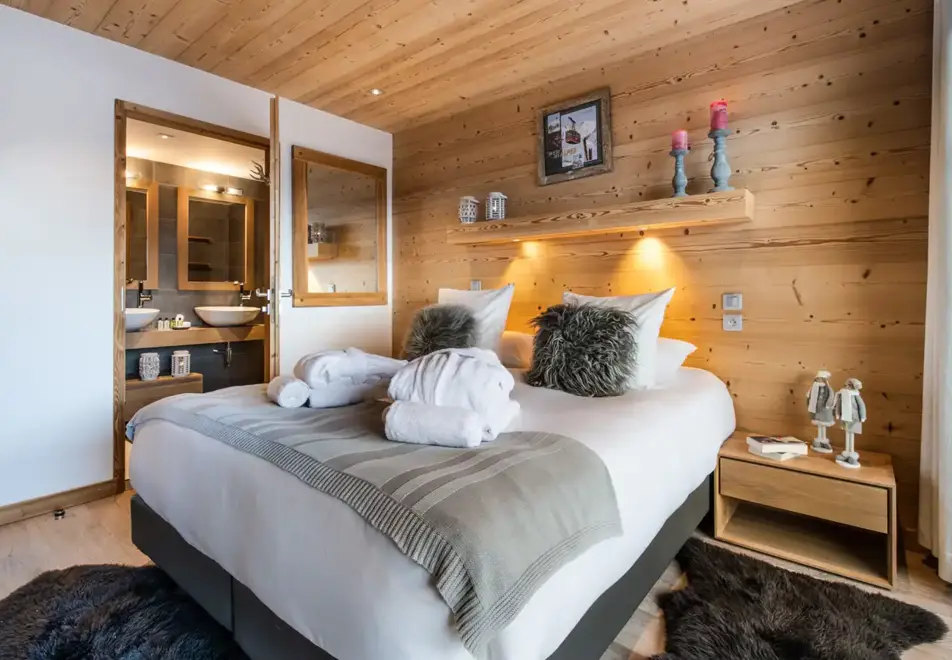 Whistler Lodge, Courchevel (self catered apartment) - Apartment B03