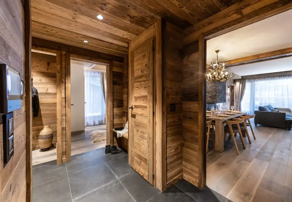 Alaska Lodge, Val d'Isere (self catered apartments) - Apartment 1