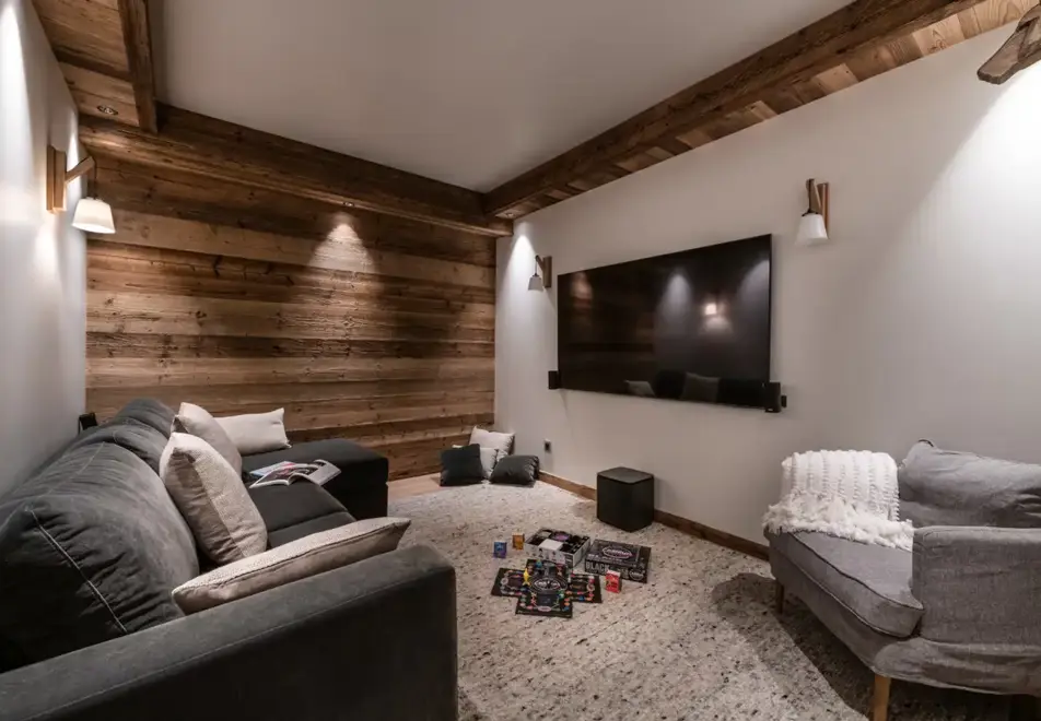 Alaska Lodge, Val d'Isere (self catered apartments) - Apartment 2