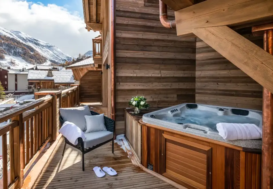 Alaska Lodge, Val d'Isere (self catered apartments) - Apartment 5