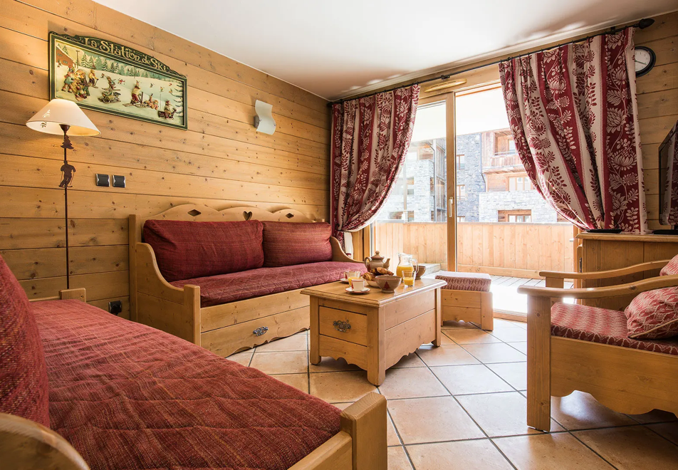 Le Nevada, Tignes Val Claret (self catered apartments) - Typical apartment style