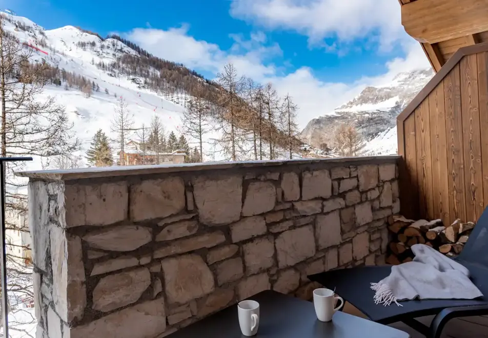 Vail Lodge, Val d'Isere (self catered apartments) - Apartment A32