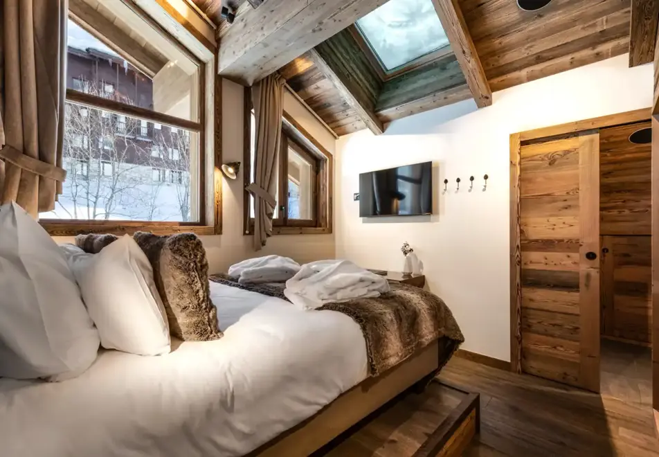 Vail Lodge, Val d'Isere (self catered apartments) - Apartment A32