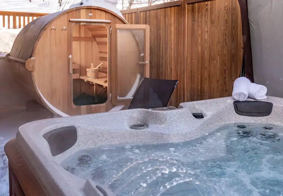 Vail Lodge, Val d'Isere (self catered apartments) - Apartment A32