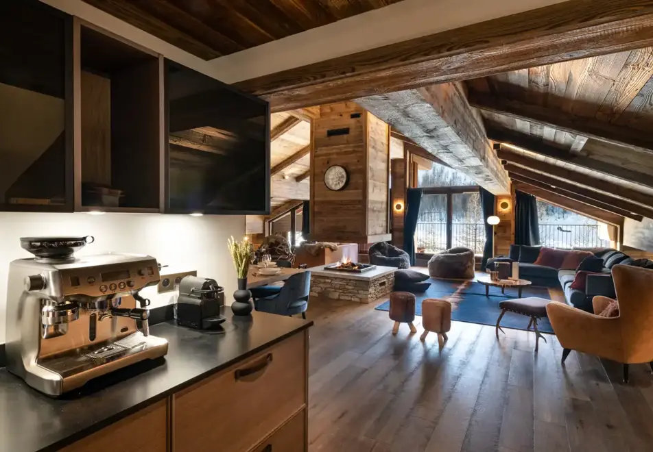 Vail Lodge, Val d'Isere (self catered apartments) - Apartment B41