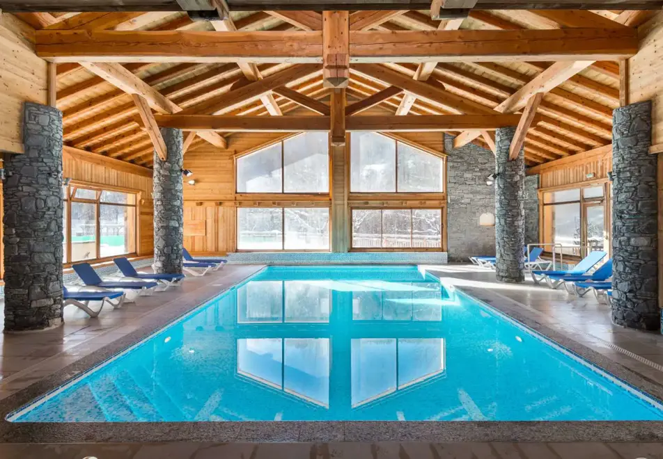 Le Hameau du Rocher Blanc, Serre Chevalier Chantemerle (self catered apartments) - Indoor pool