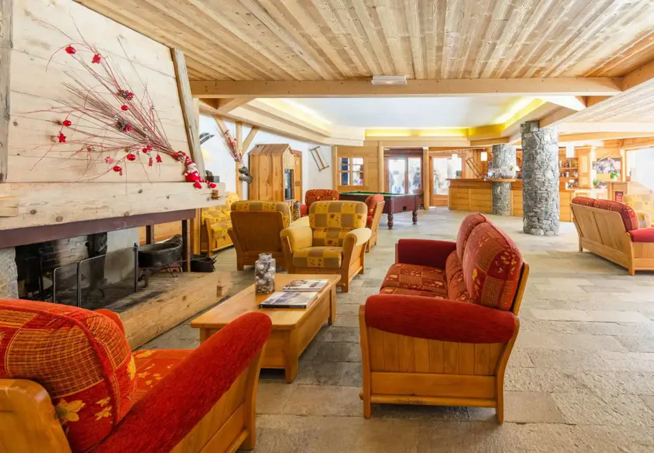 Le Hameau du Rocher Blanc, Serre Chevalier Chantemerle (self catered apartments) - Reception lounge