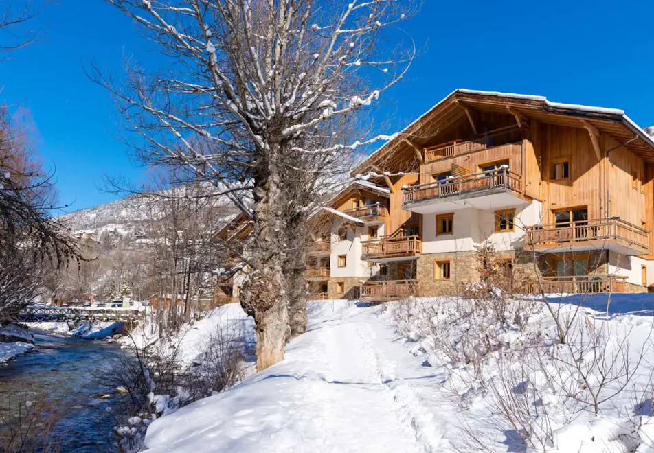 Le Hameau du Rocher Blanc, Serre Chevalier Chantemerle (self catered apartments)