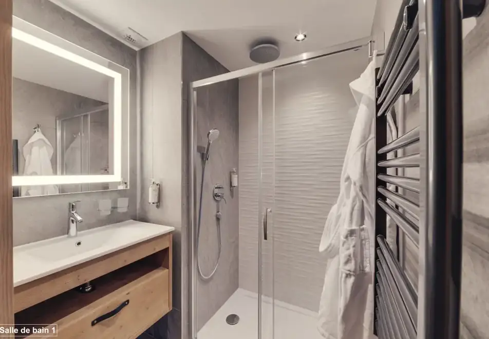 Avancher, Val d'Isere (self catered apartments & hotel) - Apartment Emilou