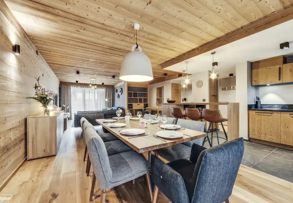 Avancher, Val d'Isere (self catered apartments & hotel) - Apartment Snega