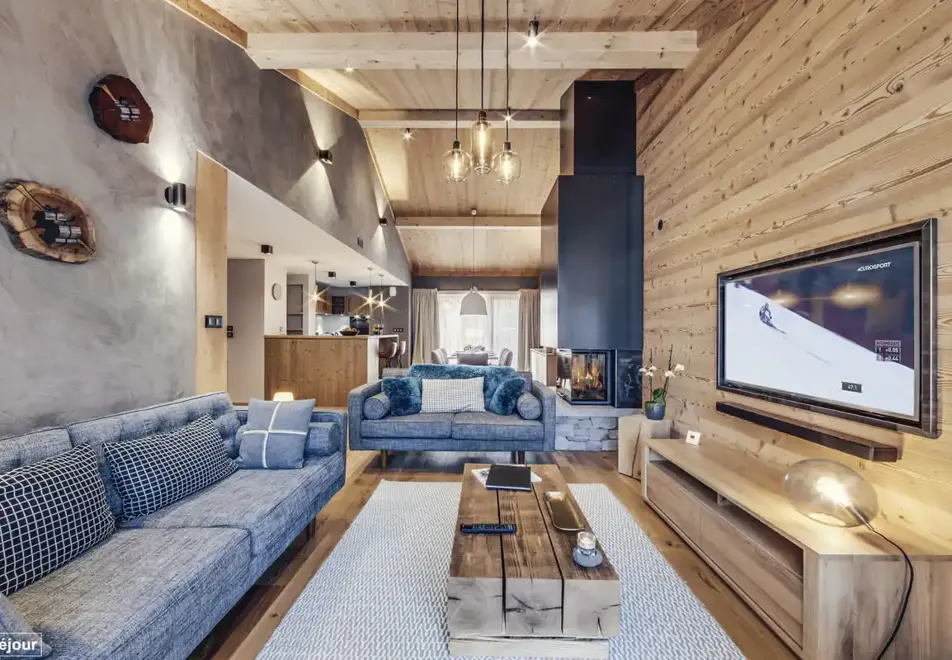 Avancher, Val d'Isere (self catered apartments & hotel) - Apartment Snega with fireplace