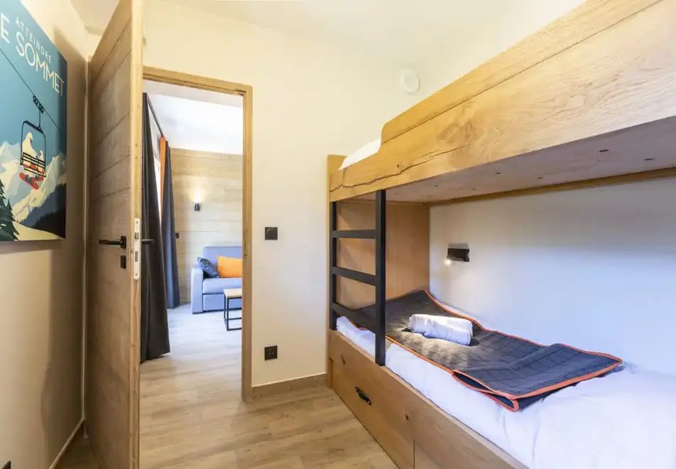 La Residence Club Samoens Village, Samoens (self catered apartments) - Typical 3 bed premium style apartment ©Manureyboz