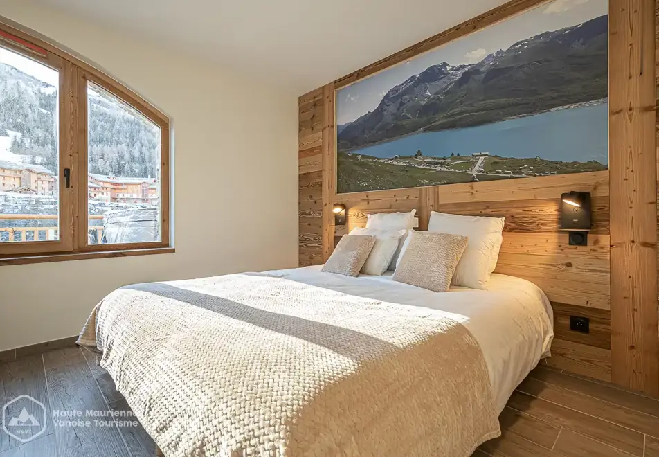 Chalet Turra, Val Cenis (self catered chalet) - Double bedroom
