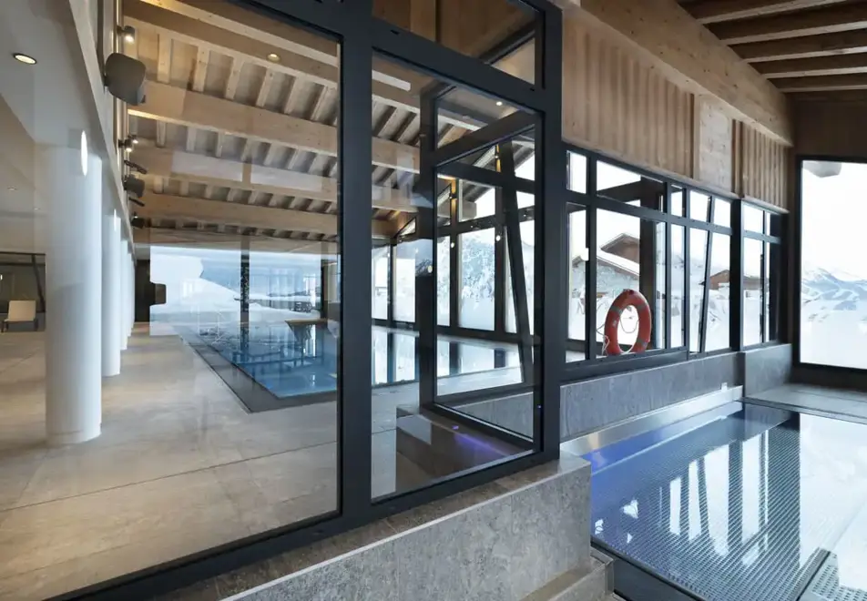 Alpen Lodge, La Rosiere (self catered apartments & hotel) - Indoor pool