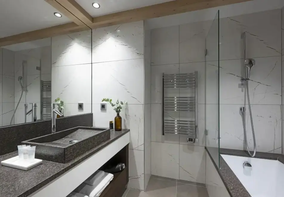 Alpen Lodge, La Rosiere (self catered apartments & hotel) - Typical bathroom style