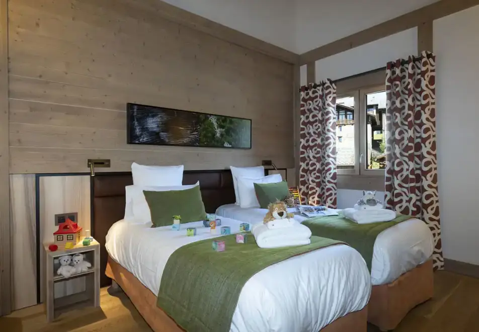 Alpen Lodge, La Rosiere (self catered apartments & hotel) - Typical suite executive apartment style