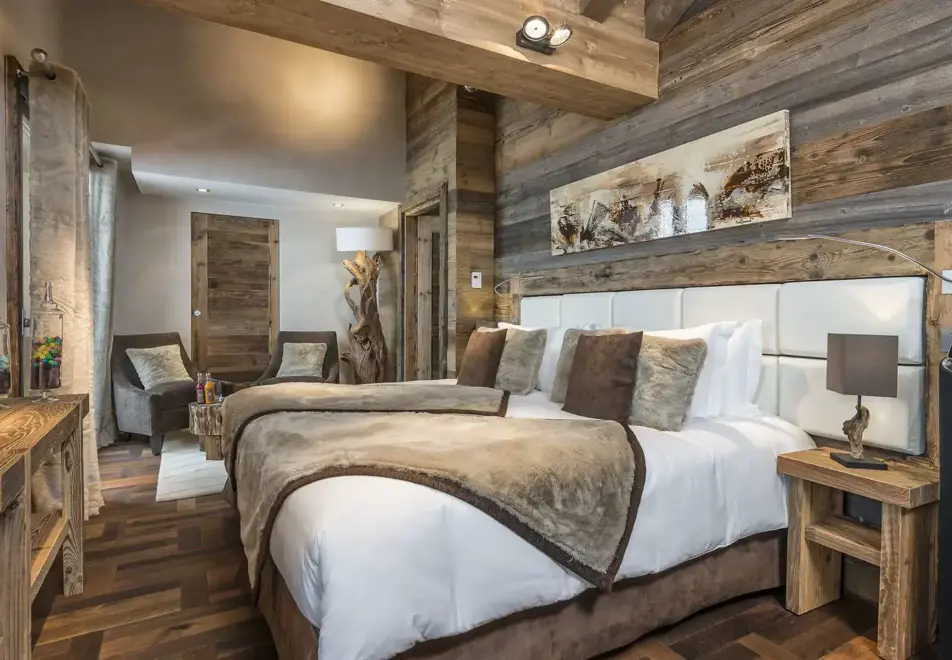 La Kaila, Meribel (hotel) - Typical suite kalia room style