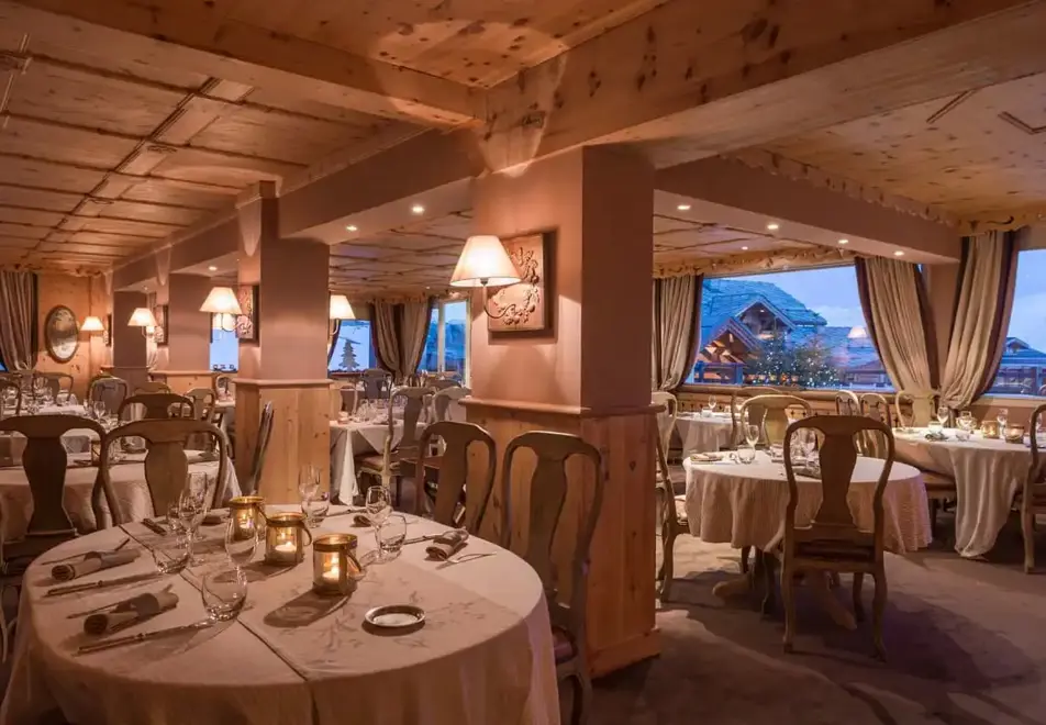 Chamois d'Or, Alpe d'Huez (hotel) - Hotel restaurant