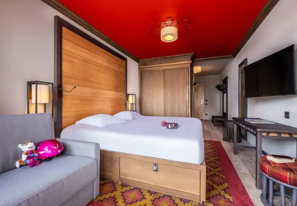 Club Val Claret, Tignes Val Claret (all inclusive hotel) - Typical hotel room style