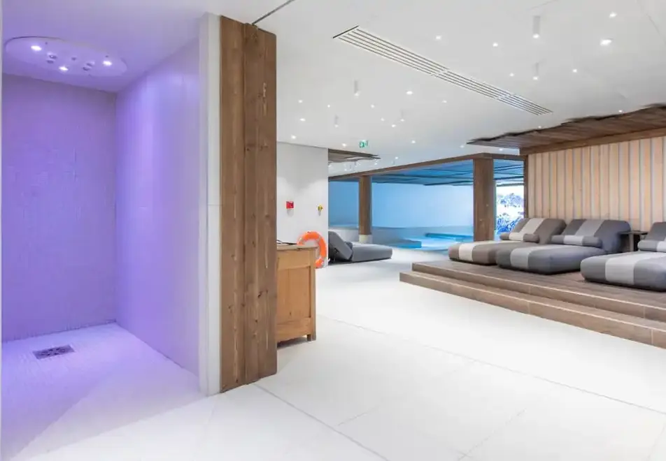 Snoroc, Plagne Montalbert (self catered apartments) - Spa