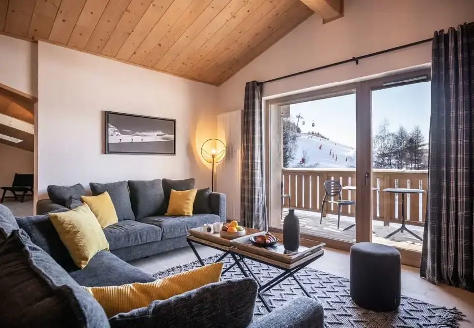 Snoroc, Plagne Montalbert (self catered apartments) - Typical 3 bedroom apartment style