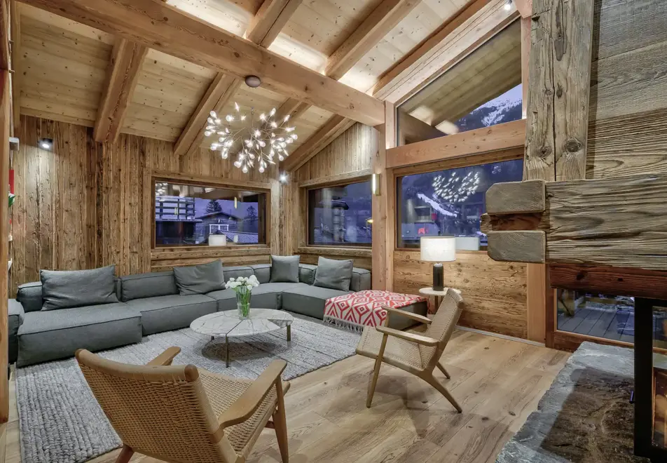 Chalet Alaska, Chamonix (self catered chalet) - Living area with fireplace (©Adam Johnston)