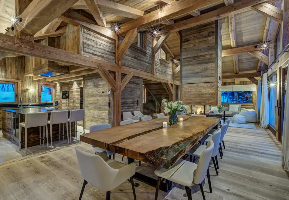 Chalet Azurite, Chamonix (self catered chalet) - Dining area (©Adam Johnston)