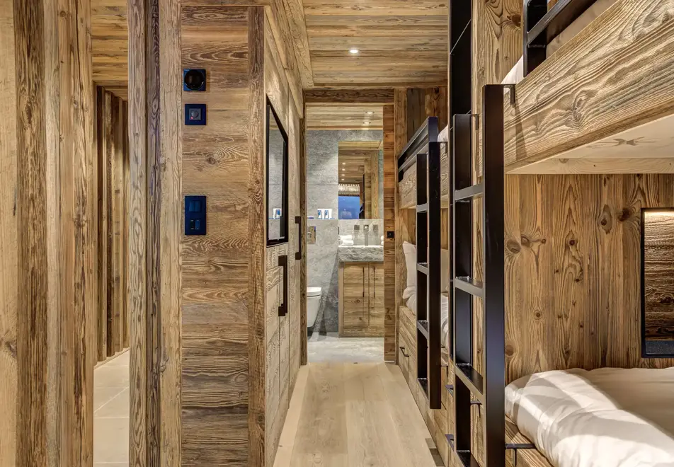 Chalet Azurite, Chamonix (self catered chalet) - Dormitory for 4 persons (©Adam Johnston)