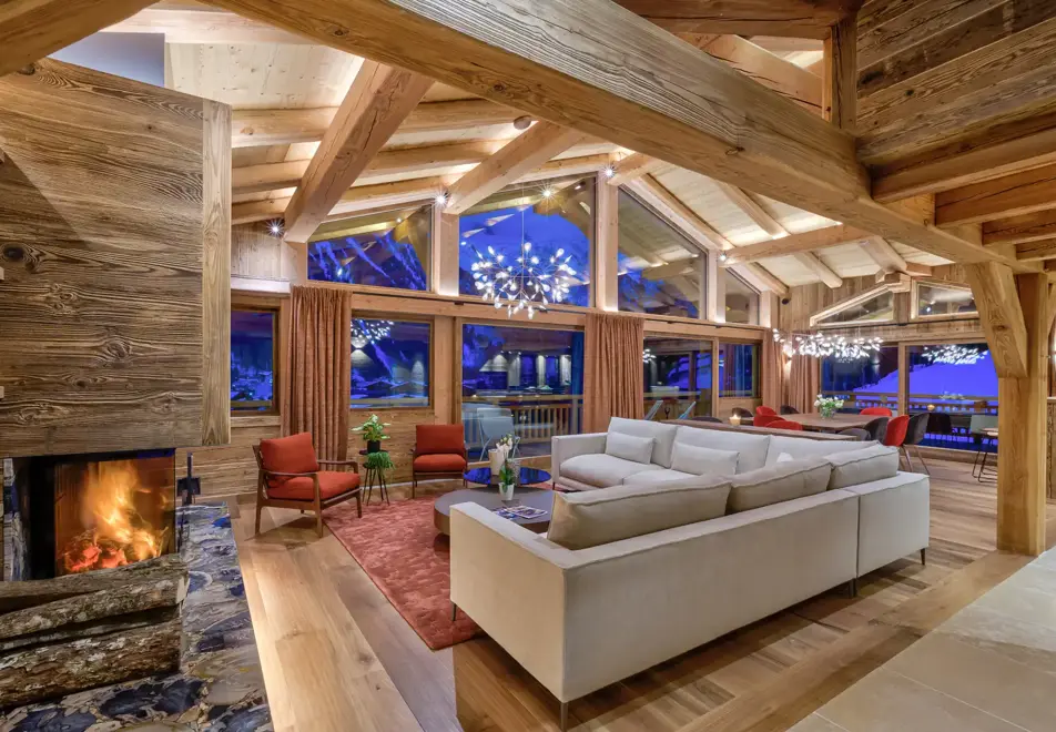 Chalet Saphir, Chamonix (self catered chalet) - Living area (©Adam Johnston)