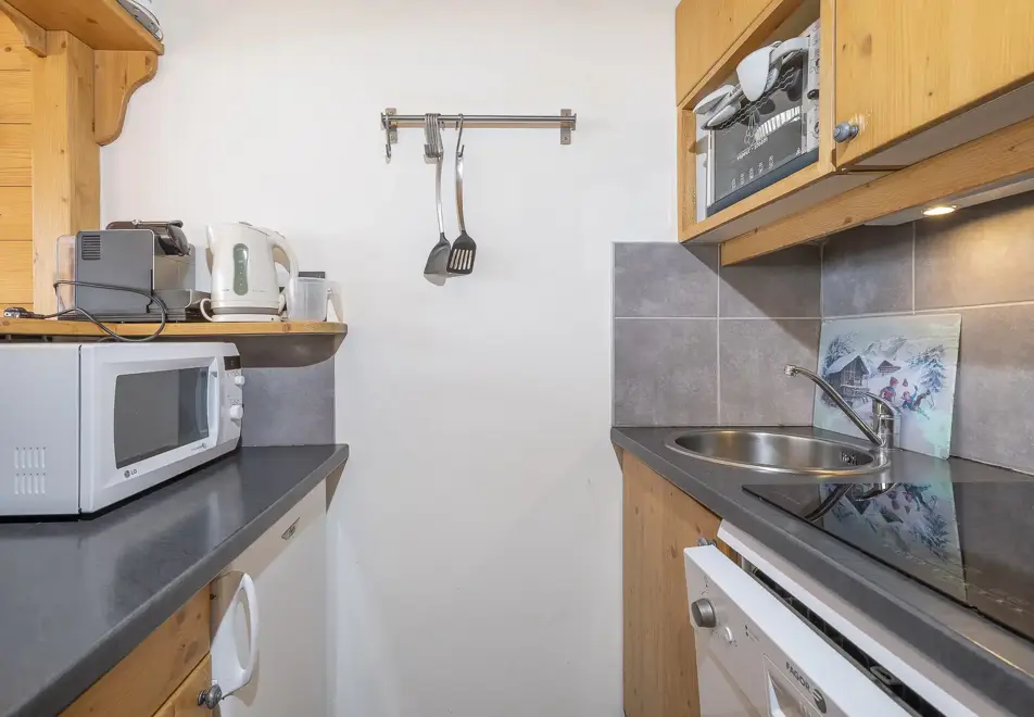 Fontaines Blanches, Avoriaz (self catered apartments) - 1 bedroom alc 6 comfort typical style