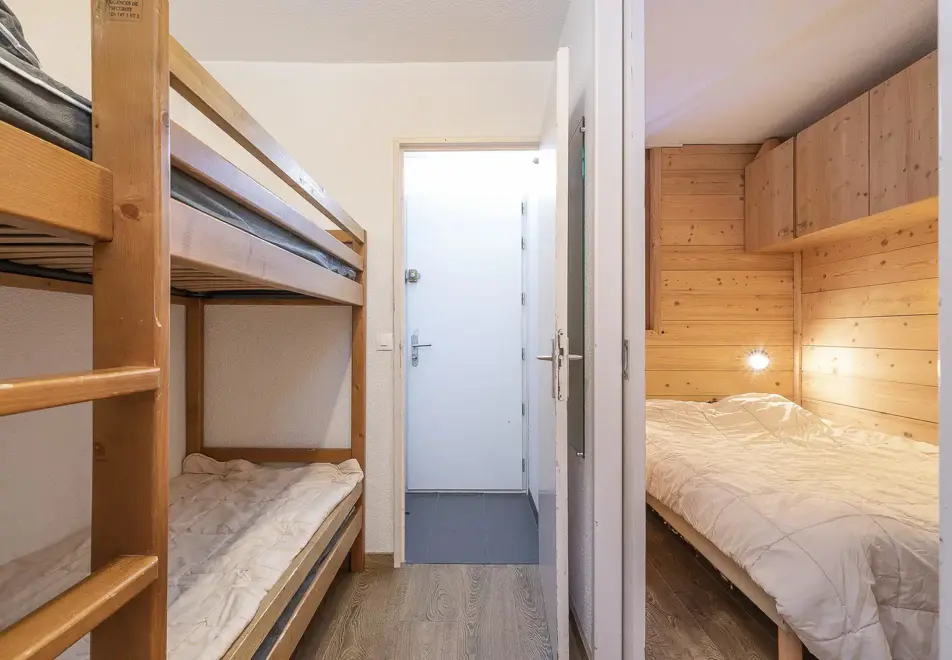 Fontaines Blanches, Avoriaz (self catered apartments) - 1 bedroom alc 6 comfort typical style