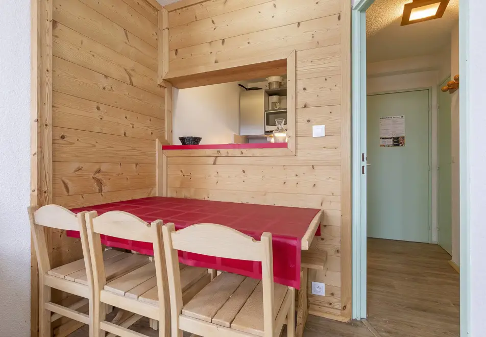 Fontaines Blanches, Avoriaz (self catered apartments) - 1 bedroom 5 comfort typical style