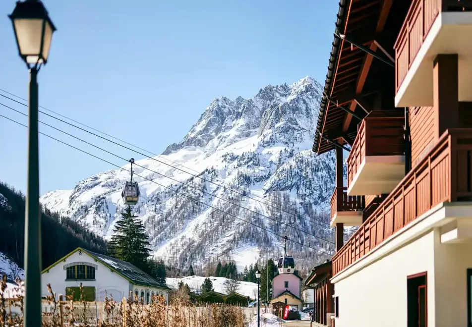 Les Portes du Mont Blanc, Vallorcine (self catered apartments) - Vallorcine gondola