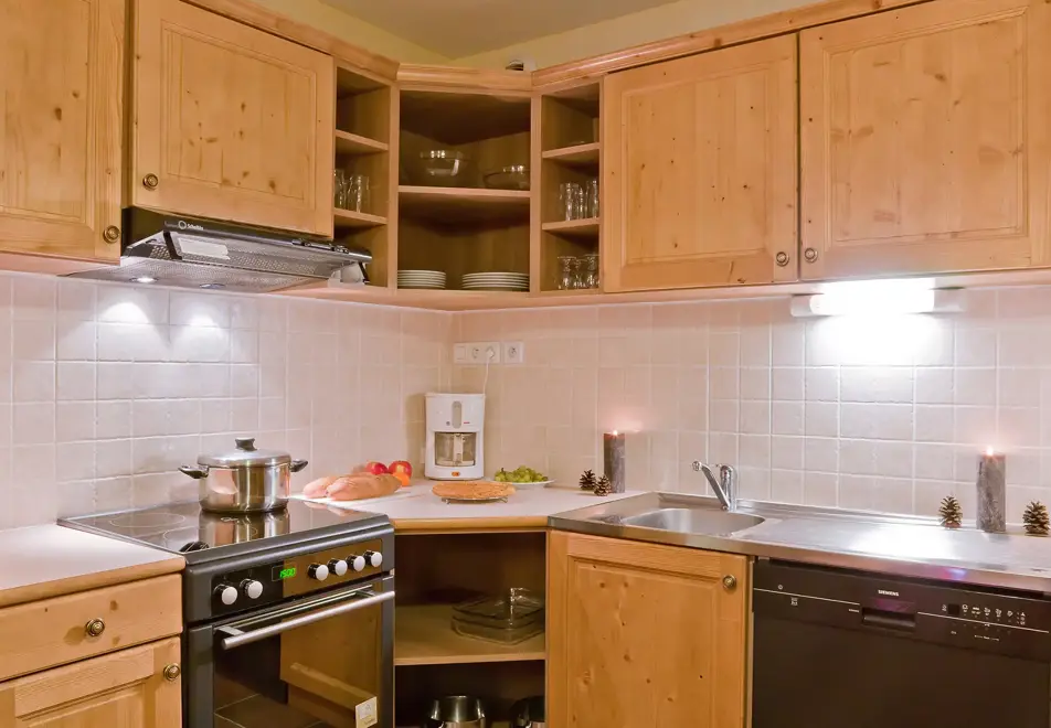 Les Balcons de la Rosiere, La Rosiere (self catered apartments) - Typical 4 person apartment style