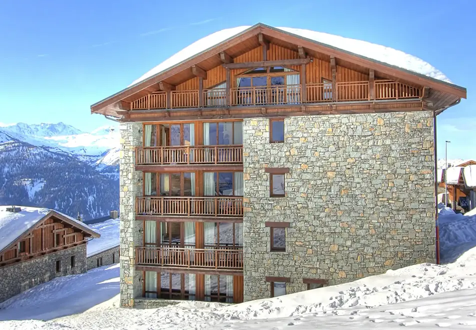 Les Balcons de la Rosiere, La Rosiere (self catered apartments) - Excellent location