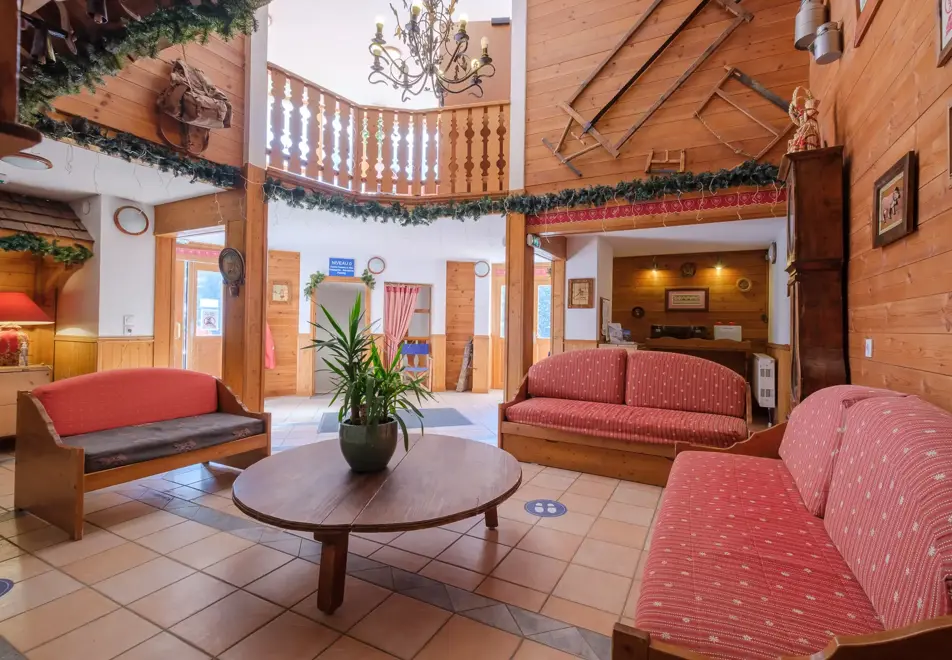 Les Balcons en Haut, Val Cenis (self catered apartments) - Reception