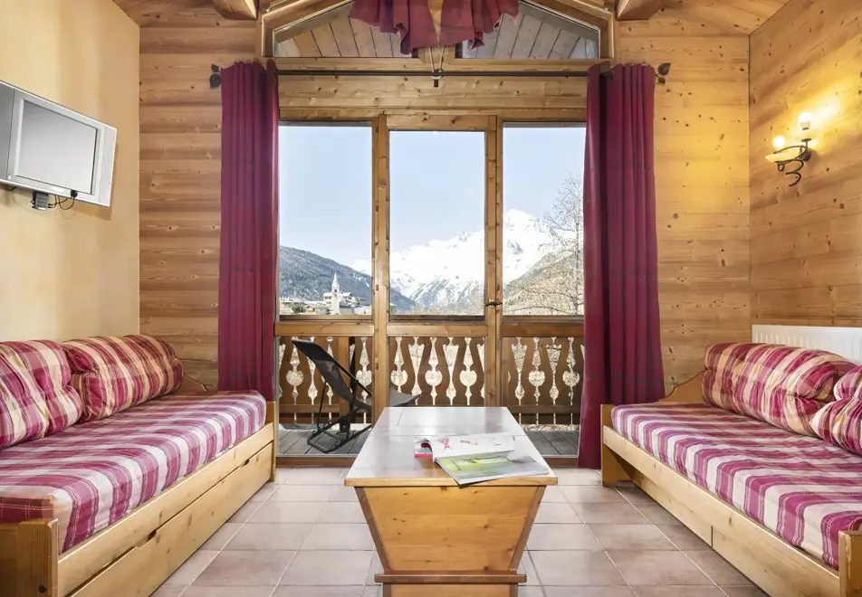 Les Balcons de Village, Val Cenis (self catered apartments) - Typical apartment style