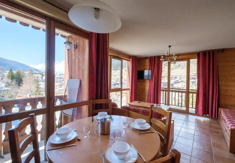 Les Balcons de Village, Val Cenis (self catered apartments) - Typical apartment style