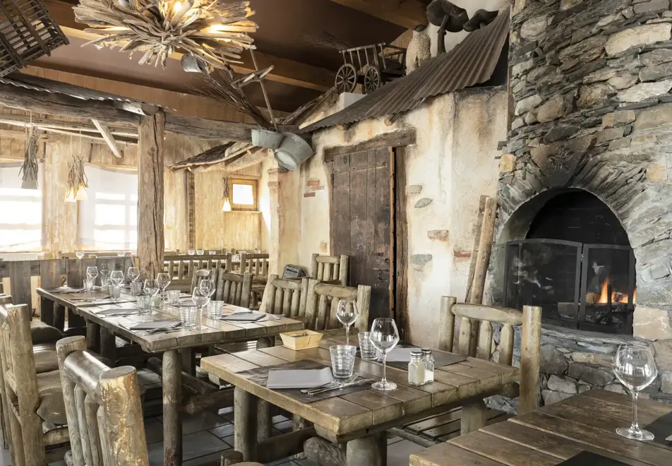 Les Balcons de Village, Val Cenis (self catered apartments) - La Bergerie restaurant