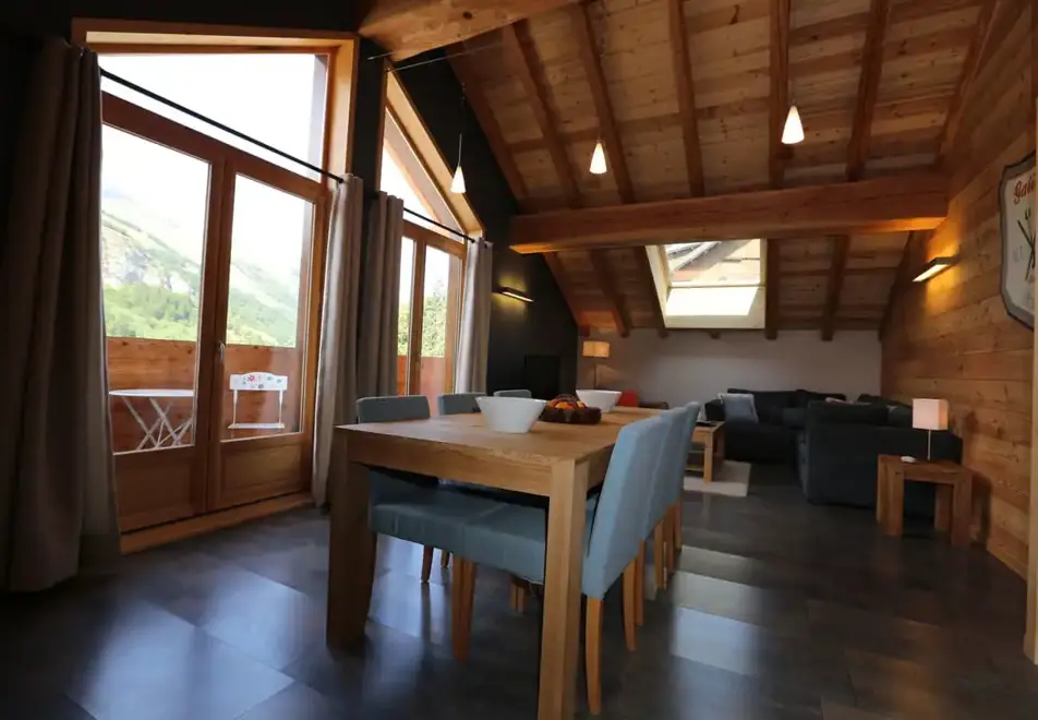 Les Chalets d'Adrien, Valloire (self catered apartments) - Adrien 8