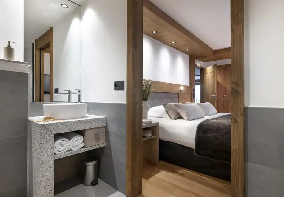 Laska, Les Contamines (self catered apartments) - Typical 2 bed confort apartment style