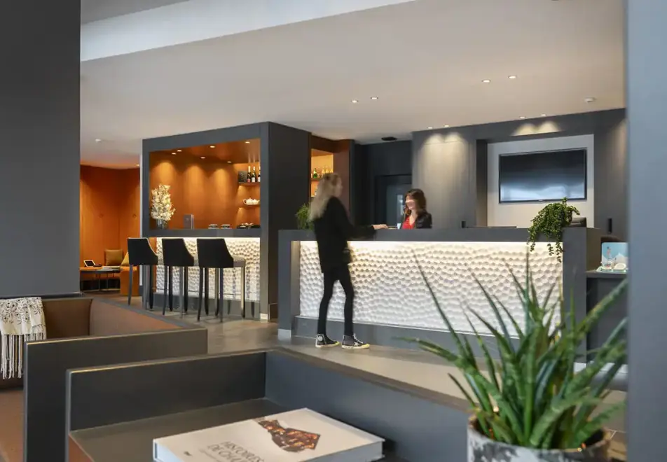 Laska, Les Contamines (self catered apartments) - Reception