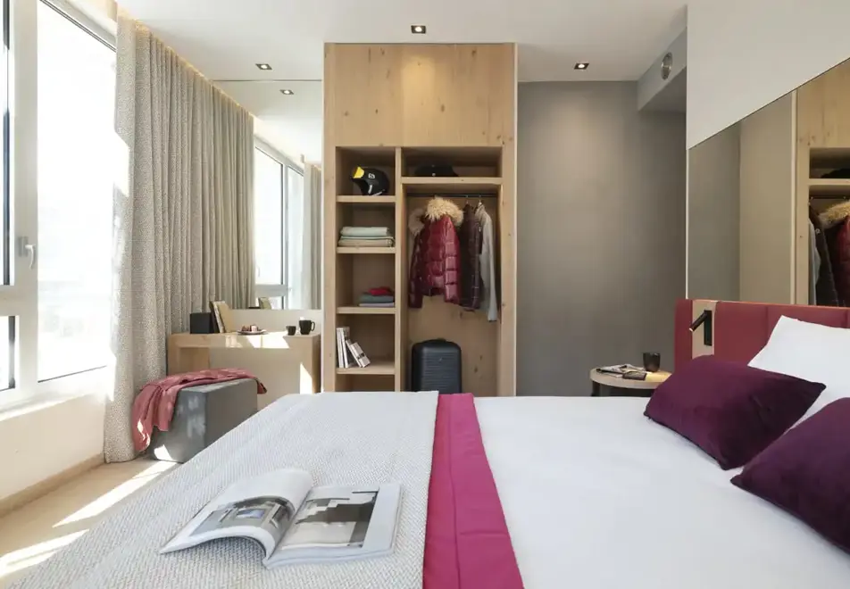 Alhena, Flaine (self catered apartments) - Typical hotel room style