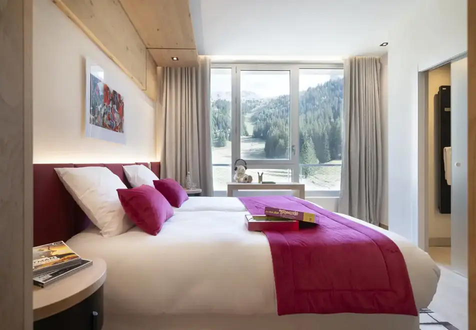 Alhena, Flaine (self catered apartments) - Typical hotel room style