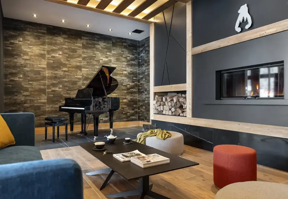 Hameau de l'Ours, Manigod (self catered apartments) - Reception lounge