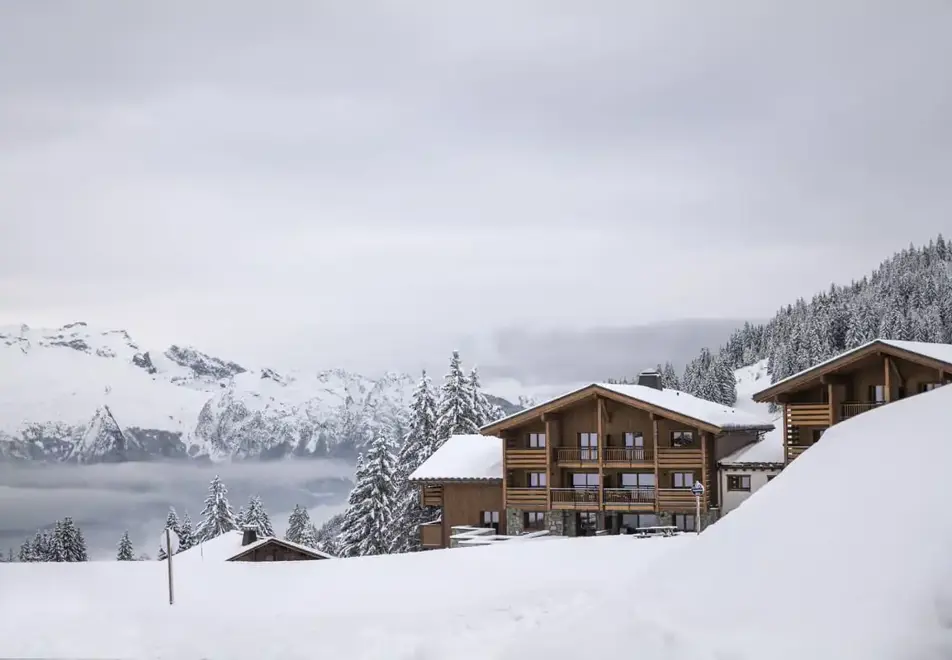 Hameau de l'Ours, Manigod (self catered apartments)