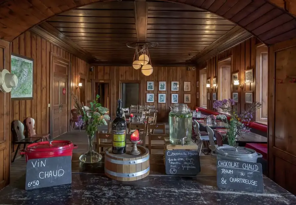 Terminal Neige Refuge du Montenvers, Chamonix (hotel)